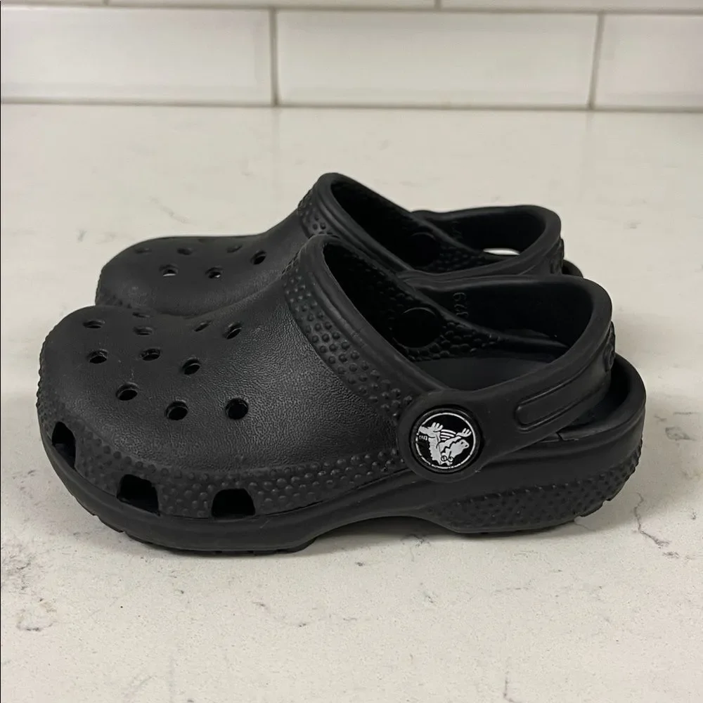 CROCS Kids Black Water Shoes Crocs Little Classic Clog Size 7
